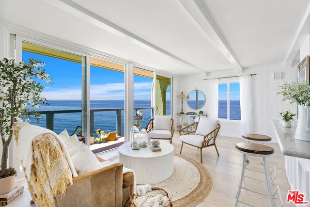 11924 WHITEWATER Lane, Malibu, CA 90265