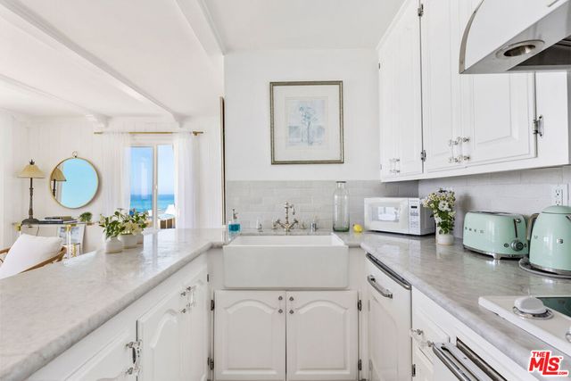 11924 WHITEWATER Lane, Malibu, CA 90265