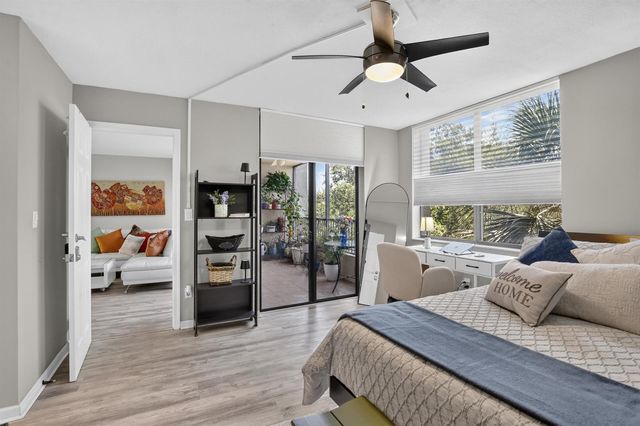 7500 NW 1st Court 302-3, Plantation, FL 33317