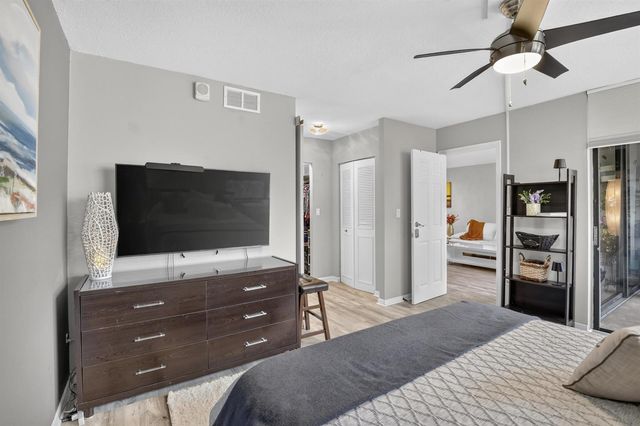 7500 NW 1st Court 302-3, Plantation, FL 33317