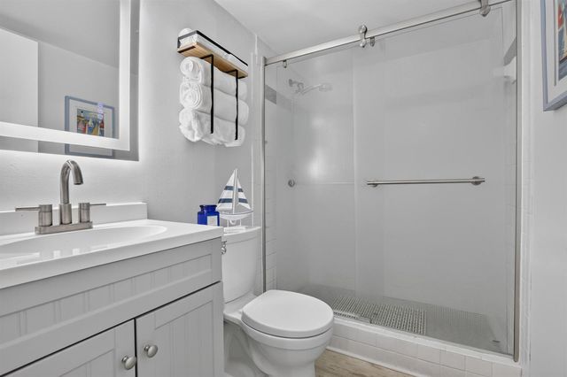 7500 NW 1st Court 302-3, Plantation, FL 33317