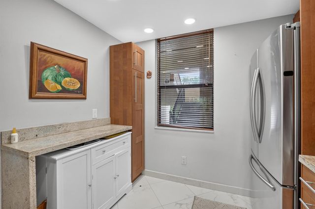 7500 NW 1st Court 302-3, Plantation, FL 33317