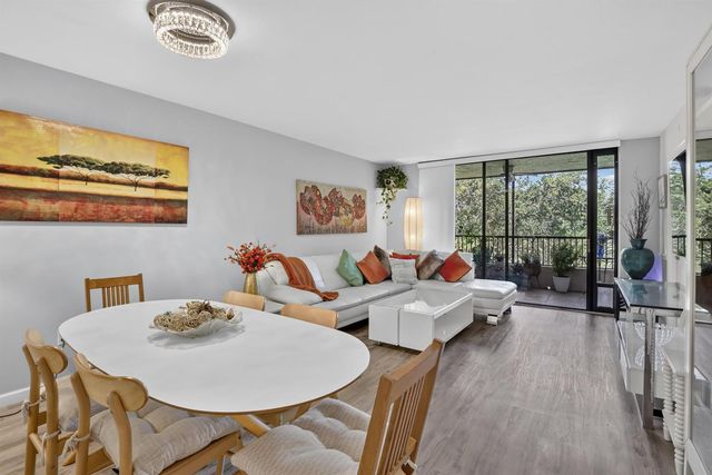 7500 NW 1st Court 302-3, Plantation, FL 33317