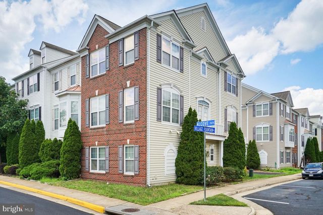5066 VILLAGE FOUNTAIN PL, Centreville, VA 20120