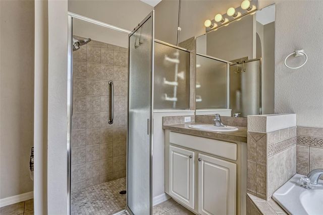 115 CRESCENT MOON DRIVE, Groveland, FL 34736