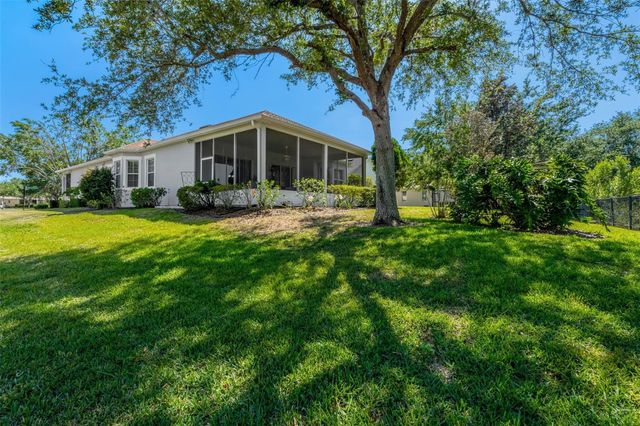 115 CRESCENT MOON DRIVE, Groveland, FL 34736