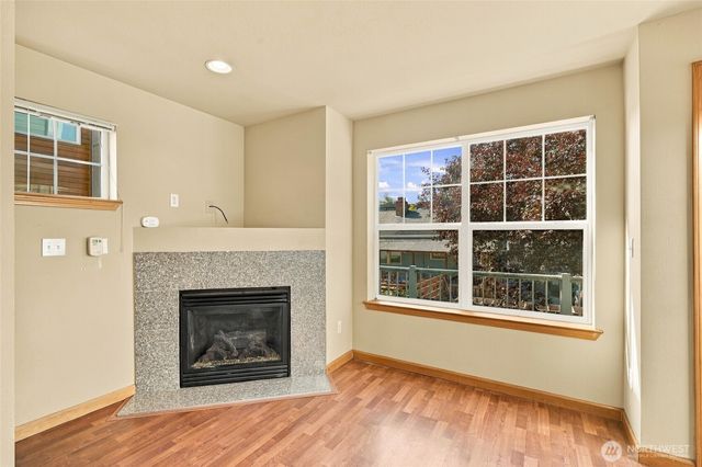 6211 7th Avenue NW, Seattle, WA 98107