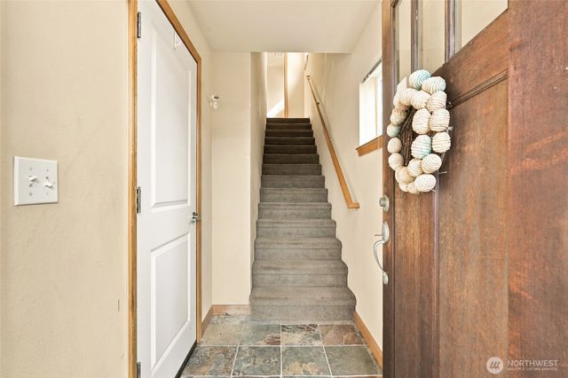 6211 7th Avenue NW, Seattle, WA 98107