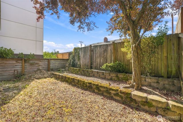 6211 7th Avenue NW, Seattle, WA 98107