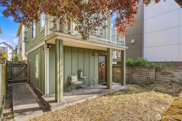 6211 7th Avenue NW, Seattle, WA 98107