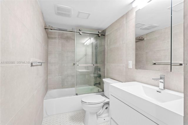 5555 Collins Ave 14N, Miami Beach, FL 33140