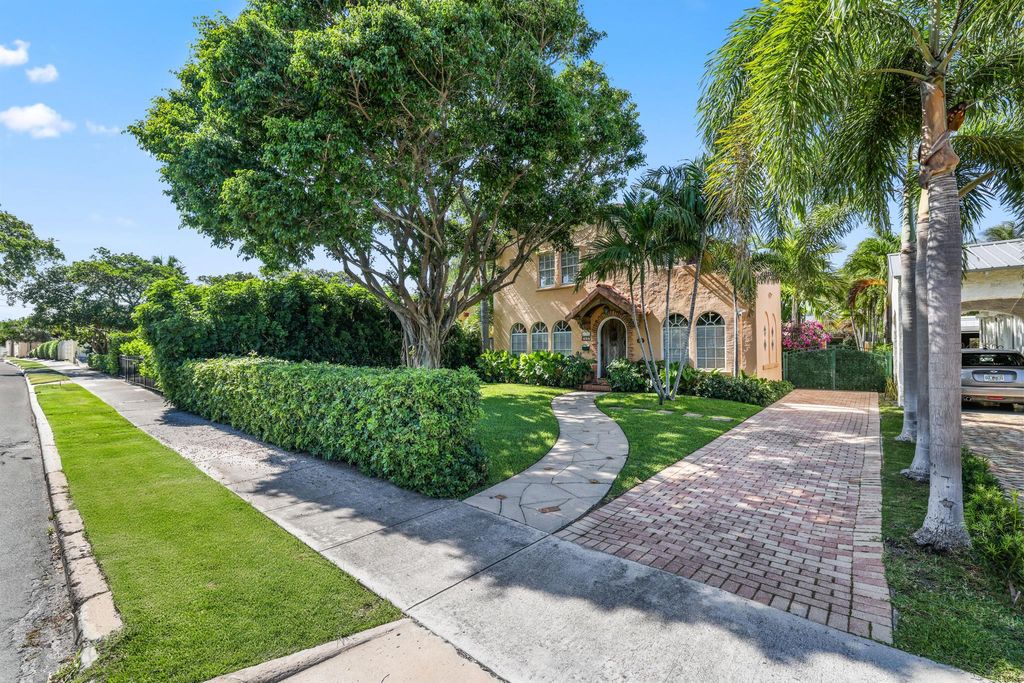 325 Greymon Drive, West Palm Beach, FL 33405