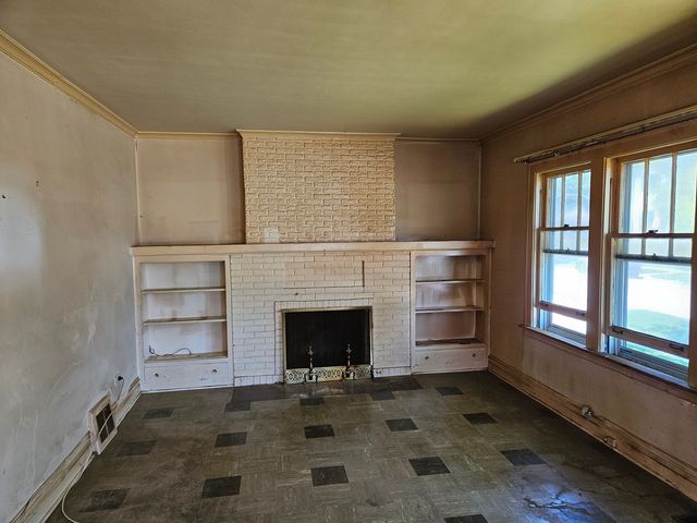 7205 W Ibsen Street, Chicago, IL 60631