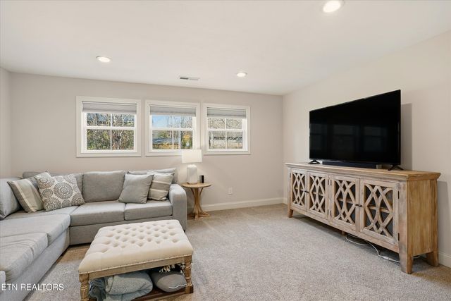 7254 Willow Park Lane, Knoxville, TN 37931