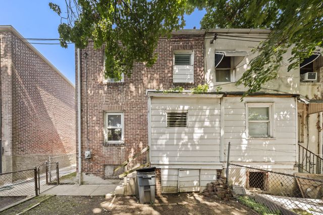 1125 REMINGTON ST, Chester, PA 19013