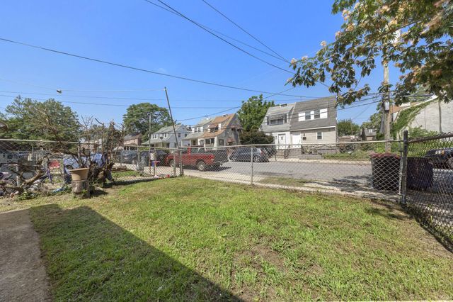 1125 REMINGTON ST, Chester, PA 19013