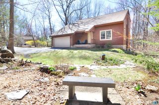 19 West Woods Road, Burlington, CT 06013