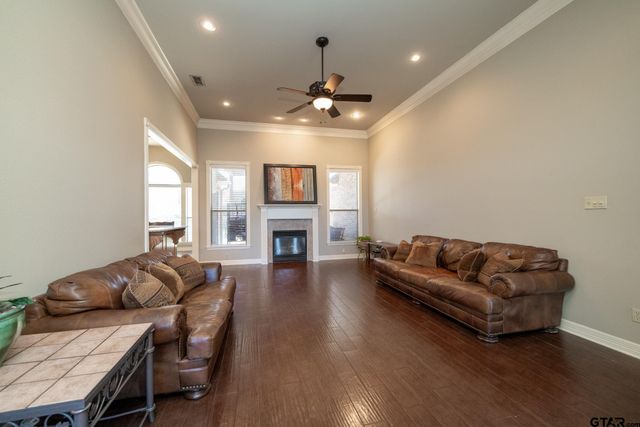 104 Glen Rose Trail, White Oak, TX 75693