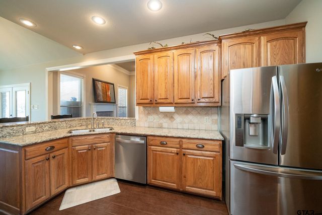 104 Glen Rose Trail, White Oak, TX 75693