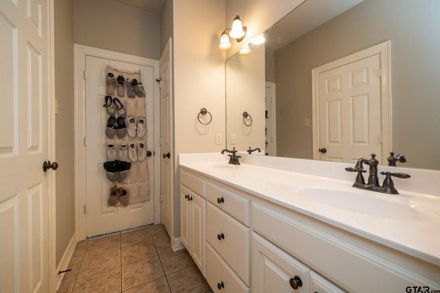 104 Glen Rose Trail, White Oak, TX 75693