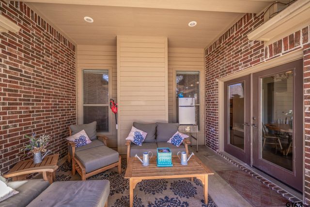 104 Glen Rose Trail, White Oak, TX 75693