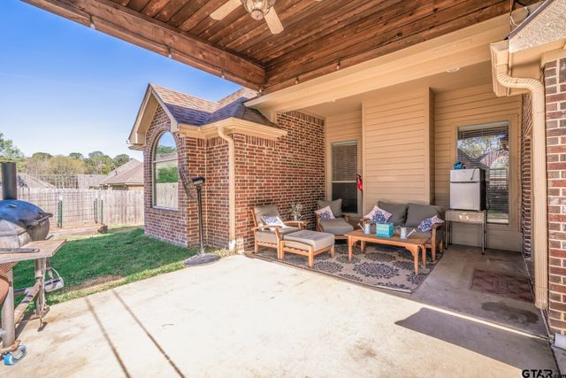 104 Glen Rose Trail, White Oak, TX 75693