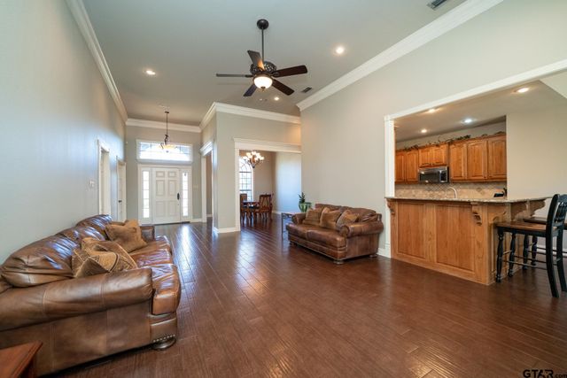 104 Glen Rose Trail, White Oak, TX 75693