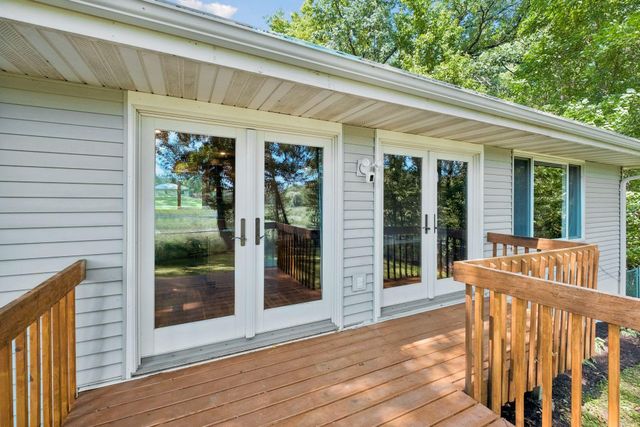15869 Randall Lane, Minnetonka, MN 55345
