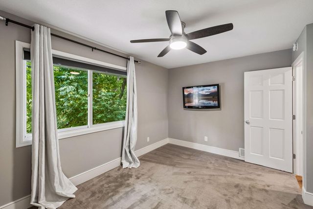 15869 Randall Lane, Minnetonka, MN 55345