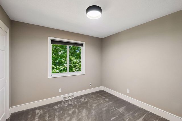 15869 Randall Lane, Minnetonka, MN 55345