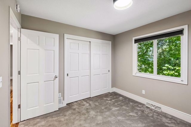 15869 Randall Lane, Minnetonka, MN 55345