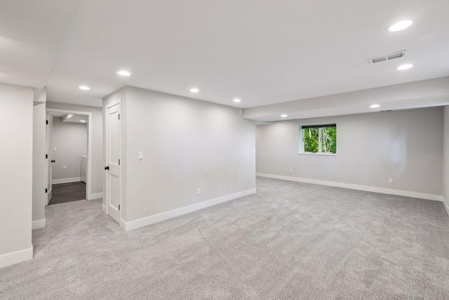 15869 Randall Lane, Minnetonka, MN 55345