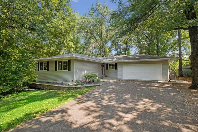 15869 Randall Lane, Minnetonka, MN 55345