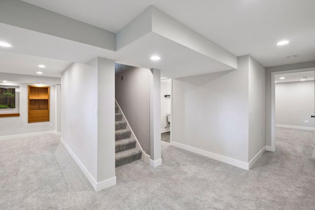 15869 Randall Lane, Minnetonka, MN 55345
