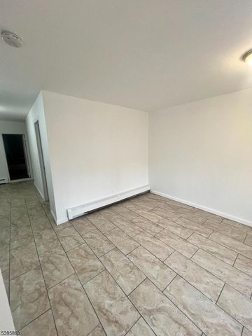 100 Beech St, Paterson City, NJ 07501