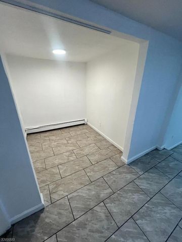 100 Beech St, Paterson City, NJ 07501