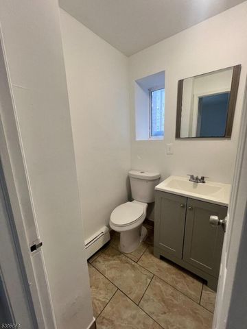 100 Beech St, Paterson City, NJ 07501