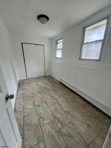 100 Beech St, Paterson City, NJ 07501