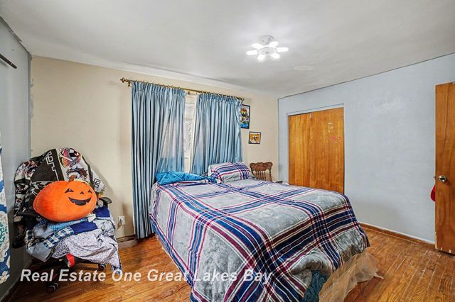 2437 Barnard Street, Saginaw, MI 48602