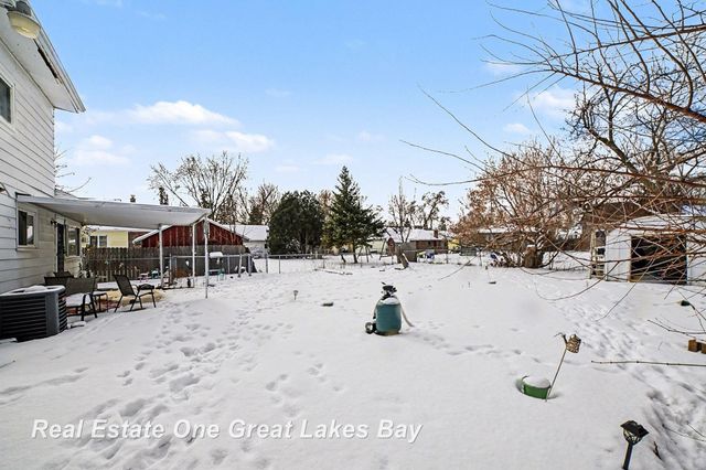 2437 Barnard Street, Saginaw, MI 48602