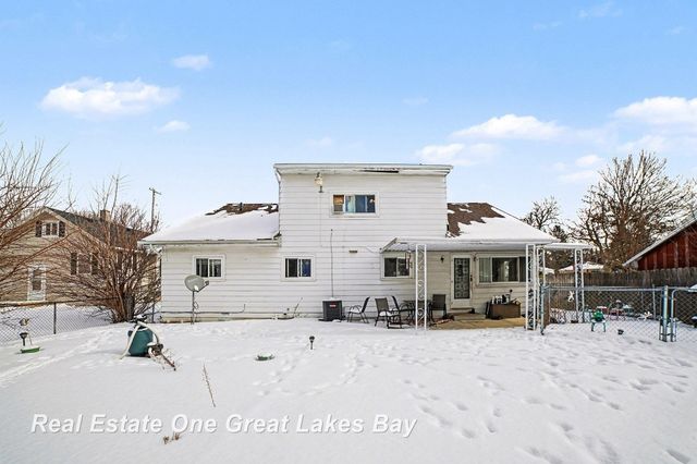 2437 Barnard Street, Saginaw, MI 48602