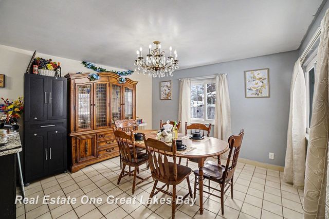 2437 Barnard Street, Saginaw, MI 48602