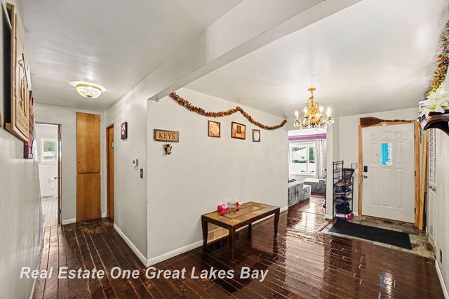 2437 Barnard Street, Saginaw, MI 48602