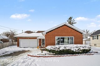 2437 Barnard Street, Saginaw, MI 48602