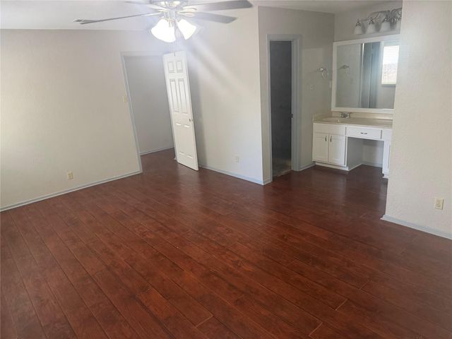 7604 Bender DR, Austin, TX 78749