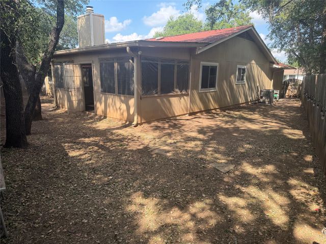 7604 Bender DR, Austin, TX 78749
