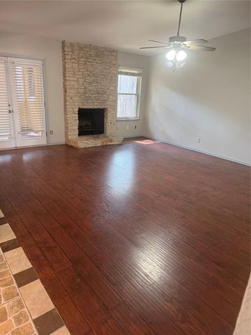 7604 Bender DR, Austin, TX 78749