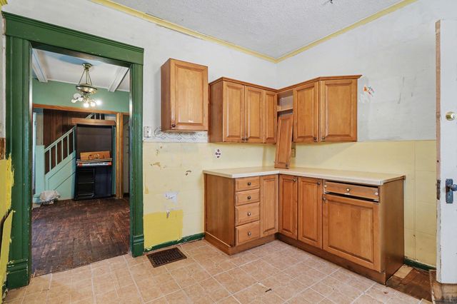 1116 March Street, Kalamazoo City, MI 49001