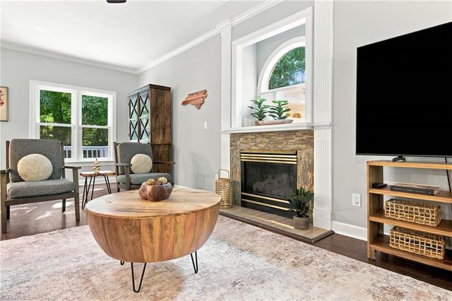 6808 Fox Horn Circle, Pfafftown, NC 27040