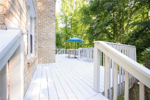 6808 Fox Horn Circle, Pfafftown, NC 27040